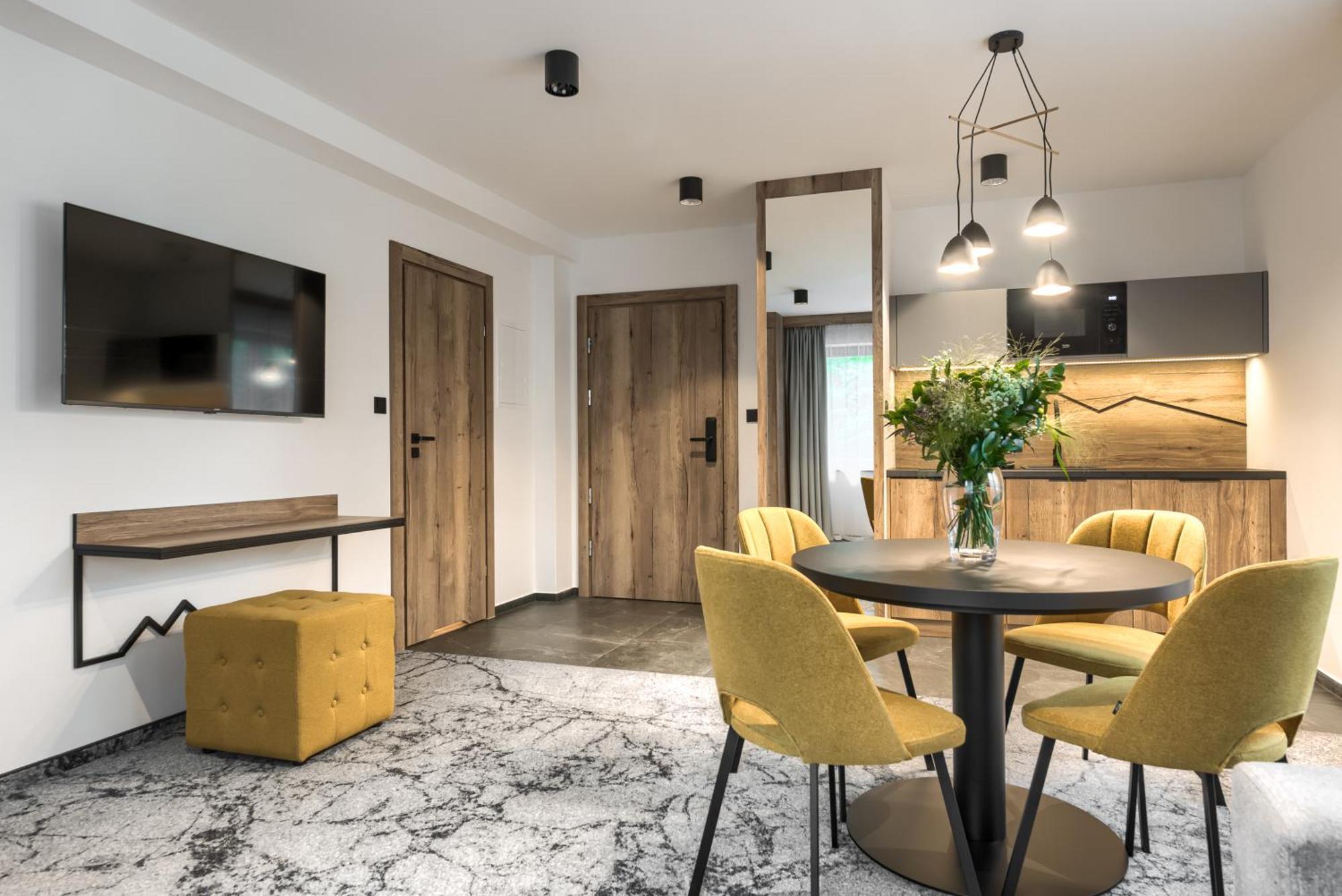 Szlakami 5 Dolin - Apartamenty Obok Doliny Strazyskiej - Sauna I Parking Gratis! Ubytovanie v rodine